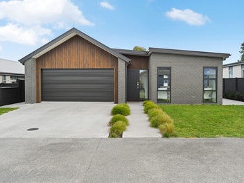 21 Te Au Rere Crescent, Cambridge, Cambridge