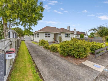 267 Frankley Road, Ferndale, New Plymouth