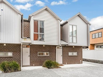 5/2B Walsall Street, Avondale, Auckland