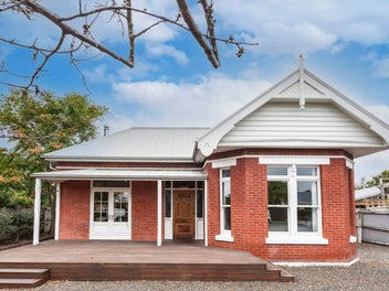 32 Leitch Street, Somerfield, Christchurch