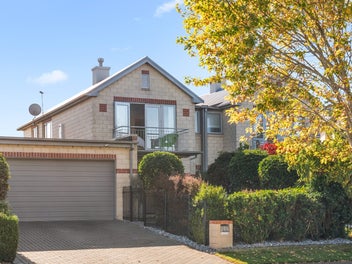 8 Waterford Avenue, Northwood, Christchurch