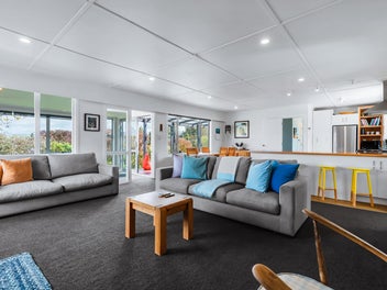 5 Arrowsmith Avenue, Waipahihi, Taupo