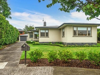 11 Athlone Place, Hokowhitu, Palmerston North