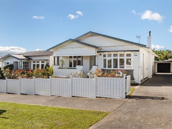 117 Garnet Road, Westmere, Auckland