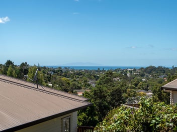 60A Topliss Drive, Northcross, Auckland