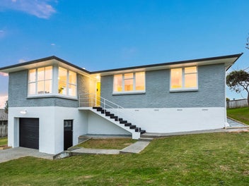1 Mahinawa Street, Takapuwahia, Porirua