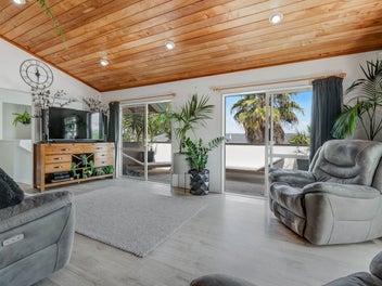 6A St James Avenue, Helensville, Helensville