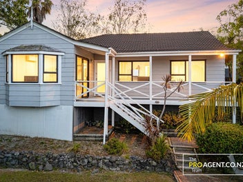 19 Madigan Place, Glendene, Auckland
