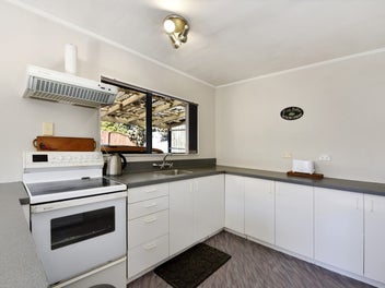 16 Lord Rutherford Road North, Brightwater