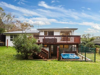 27 Amapur Drive, Khandallah, Wellington