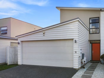 18/40 Scarlet Oak Drive, Schnapper Rock, Auckland