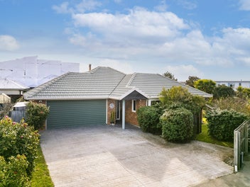 14 Eastwood Rise, Waimairi Beach, Christchurch
