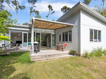 105 Bays Road, Ōrere Point