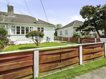12 Pilcher Crescent, Naenae, Lower Hutt