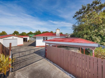 34 Ruamahanga Crescent, Terrace End, Palmerston North
