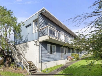 1/6 Eden View Road, Sandringham, Auckland