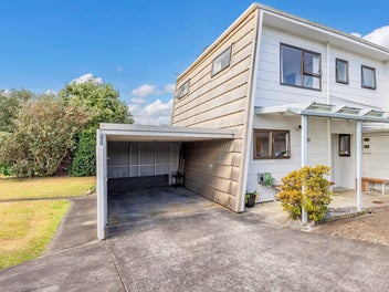 33A Hedge Row, Sunnyhills, Auckland