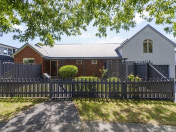 2 Delaware Crescent, Russley, Christchurch