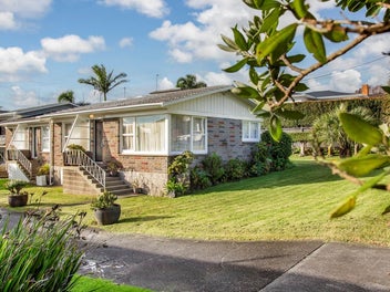 1/14 Westwell Road, Belmont, Auckland