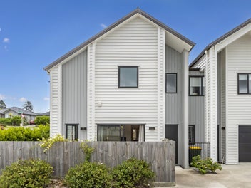 1 Papa Orchard Drive, Kumeū