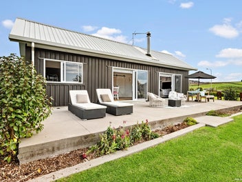 12 Allan Road, Waiuku