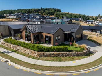 47 Clearview Street, Wanaka