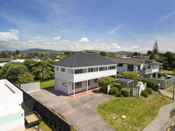 1134 Papamoa Beach Road, Papamoa Beach, Papamoa