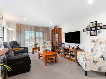2B Edgewater Parade, Waiuku, Waiuku