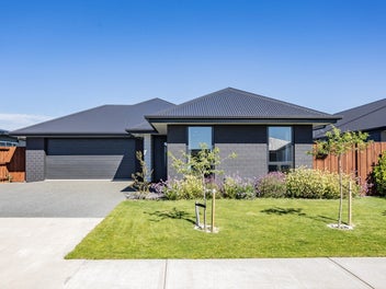 12 Grimwood Street, Woodend, Woodend