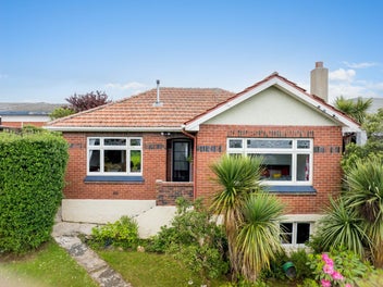 15 Newport Street, Belleknowes, Dunedin