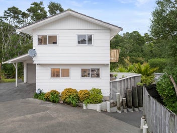 42 Powrie Street, Glenfield, Auckland