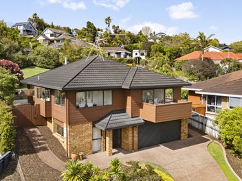 24 Bayside Drive, Browns Bay, Auckland