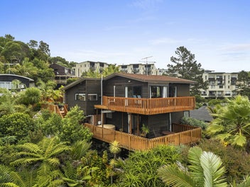 195A Browns Bay Road, Browns Bay, Auckland