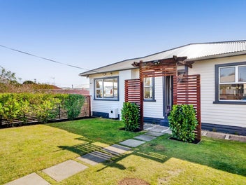 7 Saxton Road, Upper Vogeltown, New Plymouth