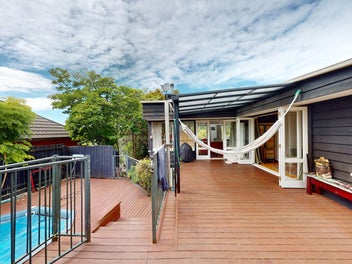 14 Cloverly Crescent, Campbells Bay, Auckland