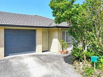 5 Clare Place, Favona, Auckland