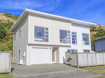 15 Comber Place, Johnsonville, Wellington