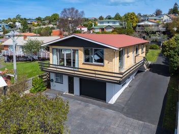 29 Glen Road, Mornington, Dunedin