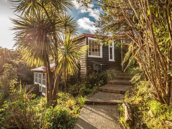 33 Dundee Street, Halfmoon Bay / Oban, Stewart Island