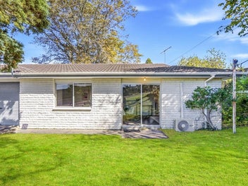 1/9 Phillipa Place, Browns Bay, Auckland