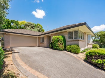 53 Realm Drive, Paraparaumu