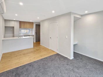 8/16 Sladden Street, Naenae, Lower Hutt