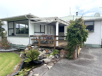 218 Sewell Street, Hokitika
