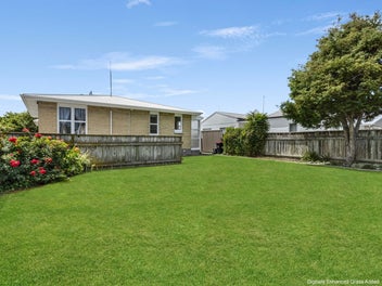 202A Grove Road, Mayfair, Hastings