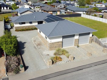 27 Rhoboro Road, Twizel