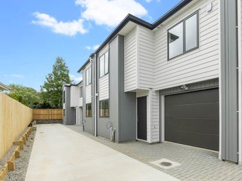 13C Southview Place, Wattle Downs, Auckland