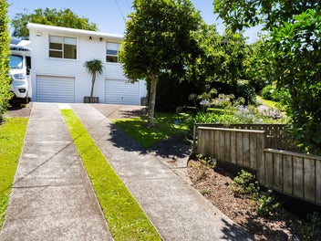 22 Awanui Street, Merrilands, New Plymouth