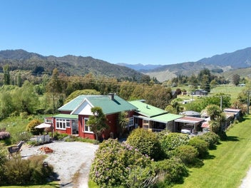 28 Grey Street, Murchison, Murchison