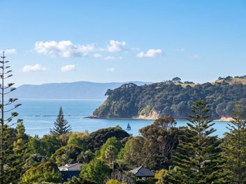 772 Whangaparaoa Road, Manly, Whangaparaoa