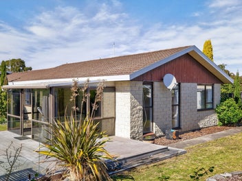 2/70 Marlow Road, Aranui, Christchurch